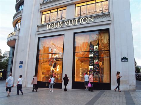 where to buy louis vuitton in paris|best louis vuitton store paris.